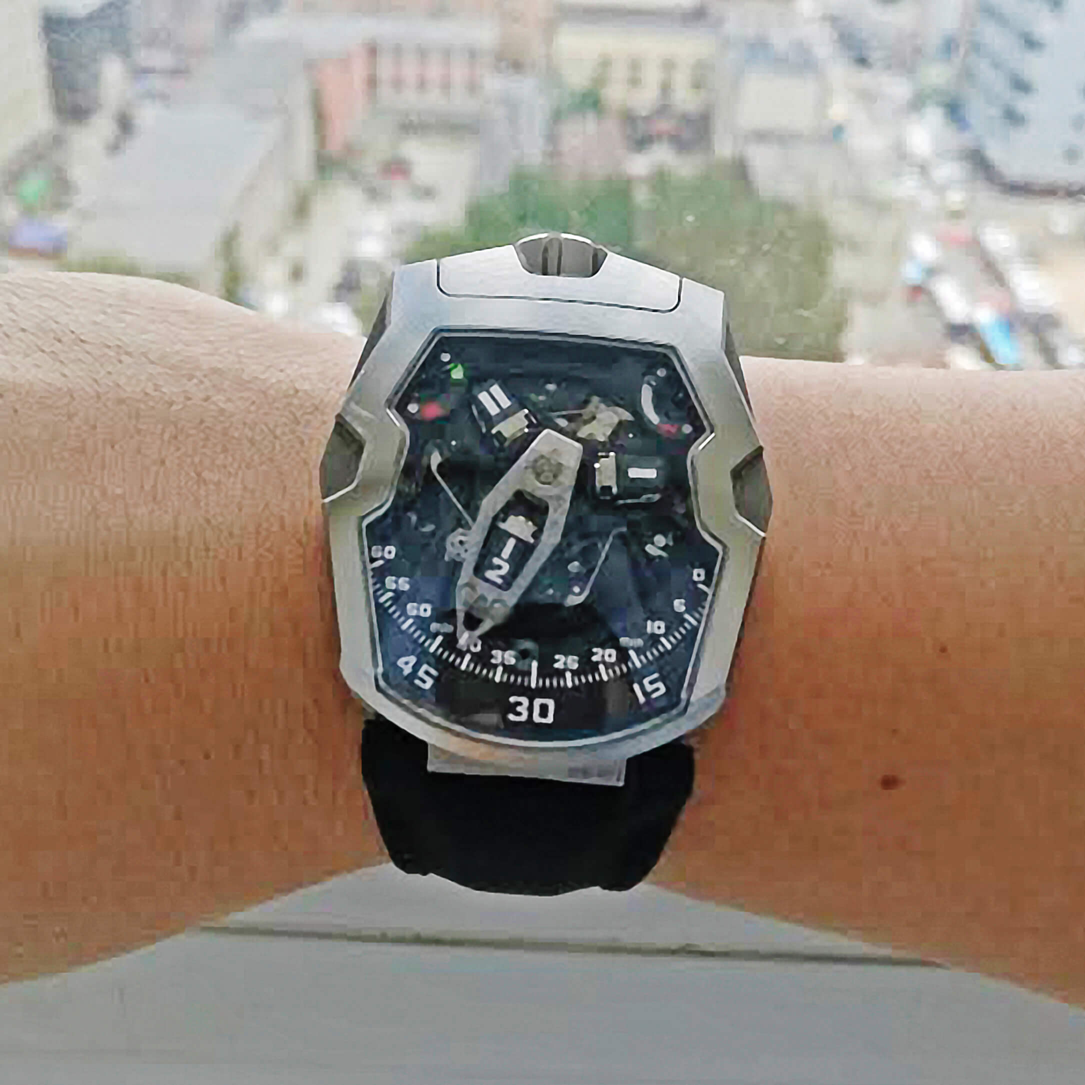 ISAAC's watch URWERK UR-210
