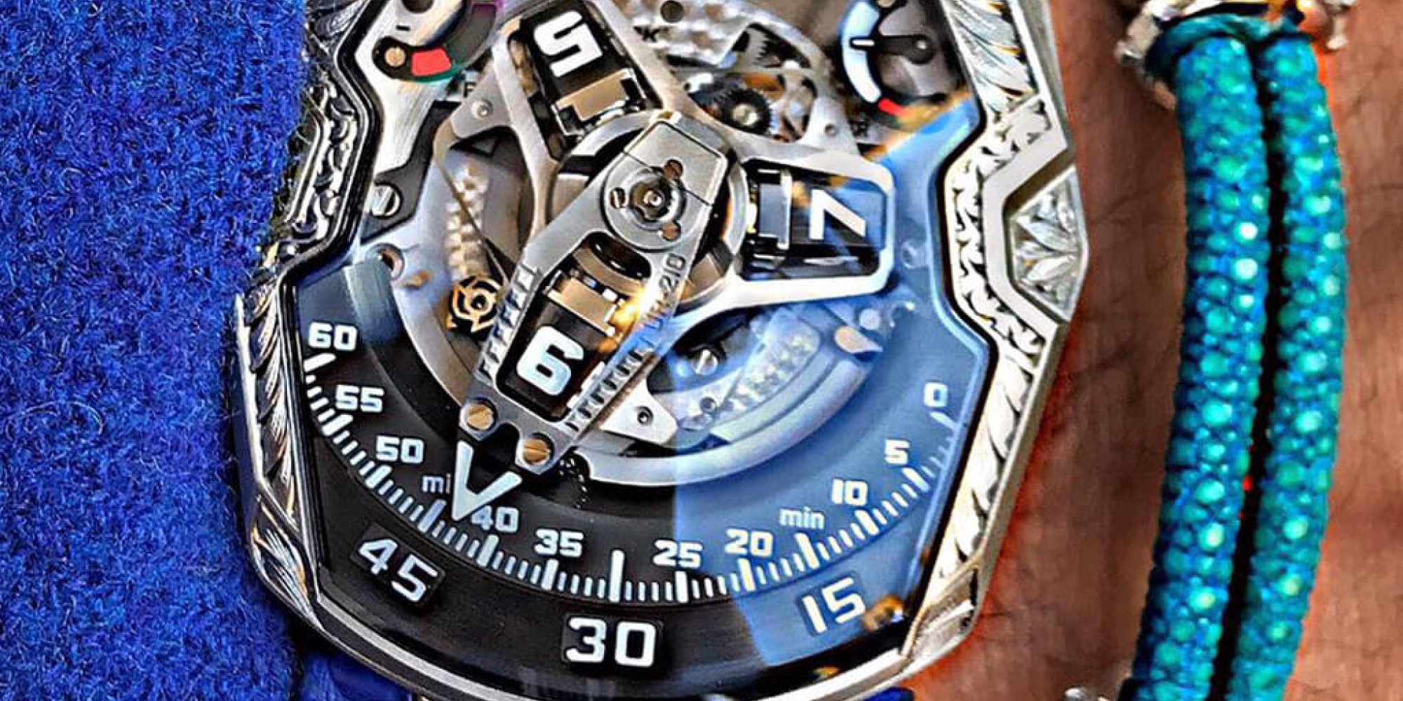 Santa Laura's watch URWERK UR-210