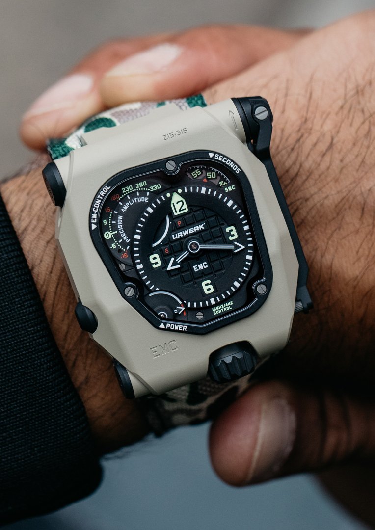 URWERK EMC Desert Sand