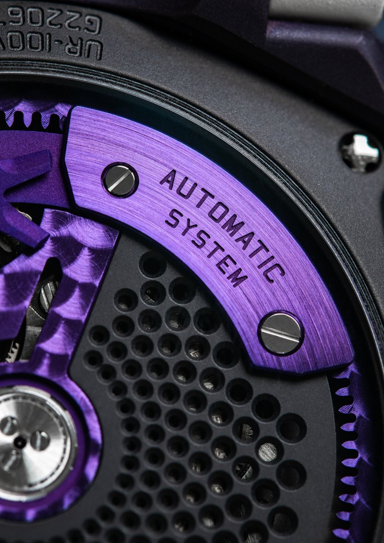 URWERK UR-100V Ultraviolet