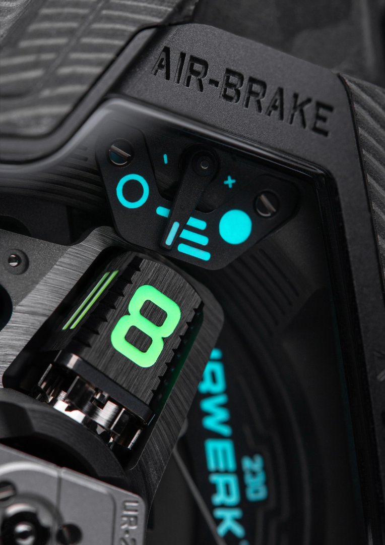 URWERK UR-230