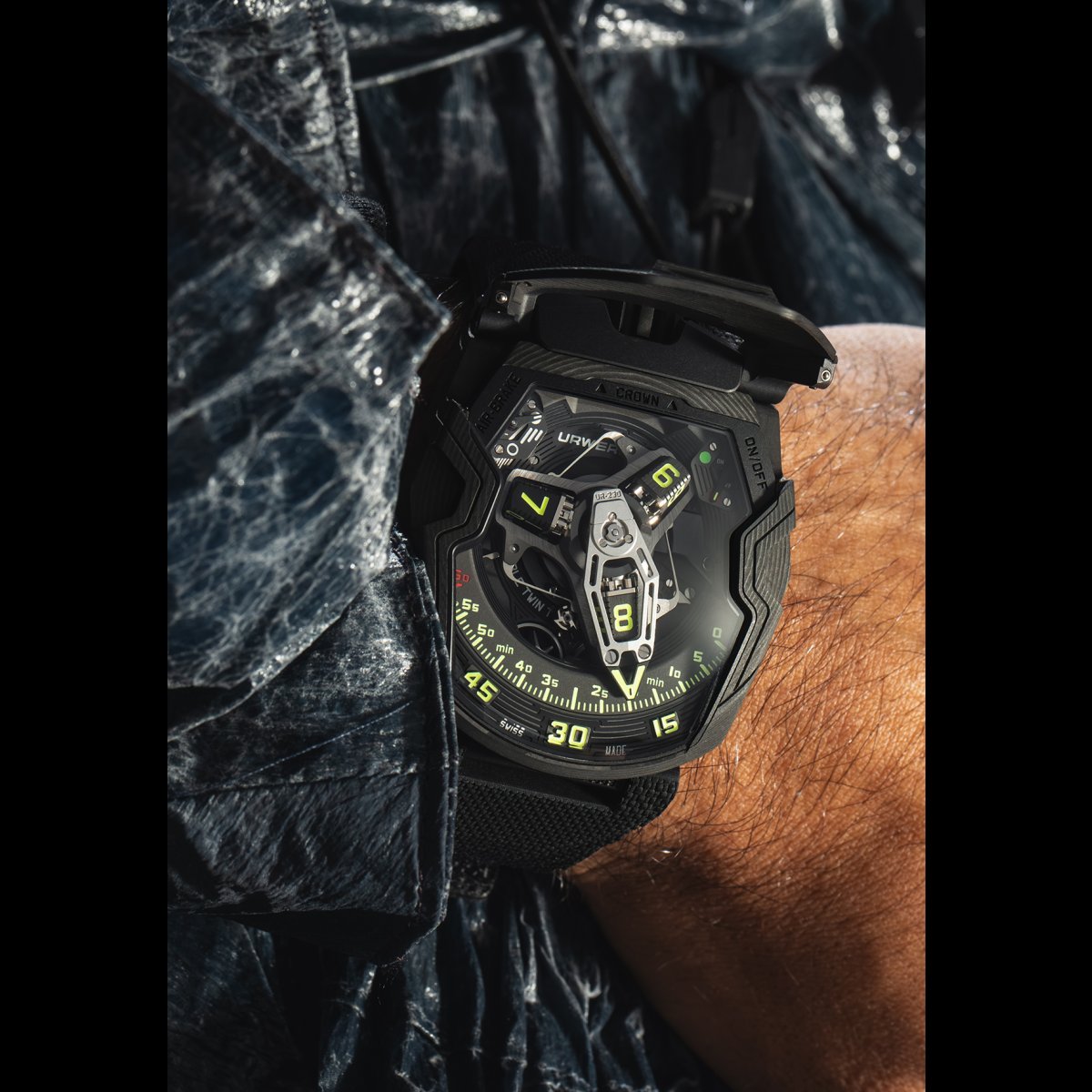 URWERK UR-230
