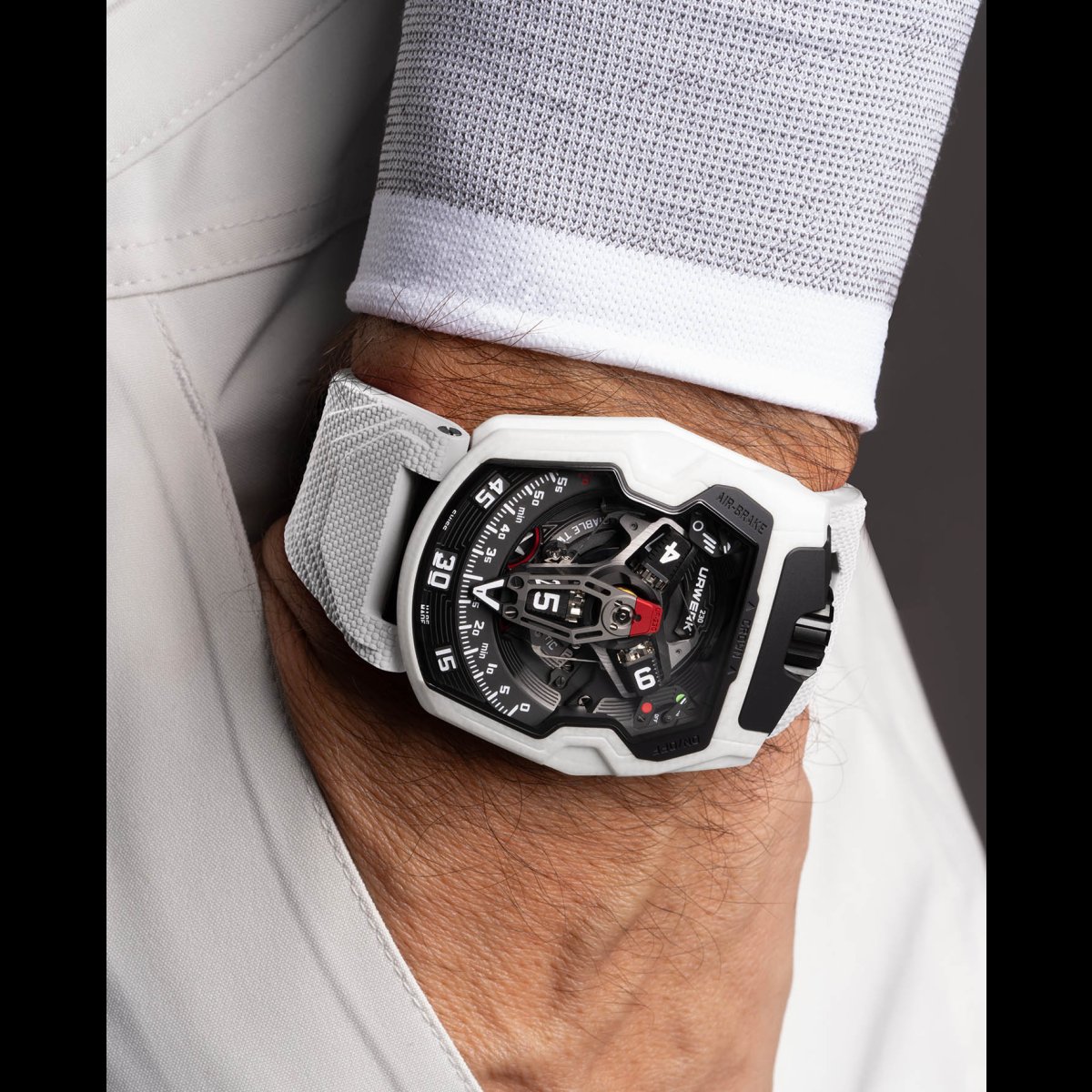 URWERK UR-230 Polaris